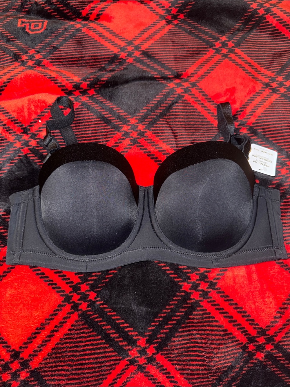 Strapless Convertible Black Smooth T-Shirt Bra